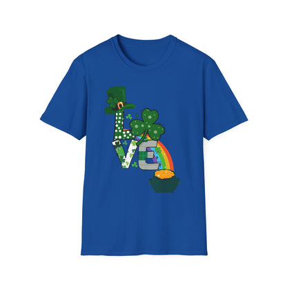 Festive St. Patrick’s Day LOVE T-Shirt – Lucky Shamrock & Pot of Gold Design 🍀🌈