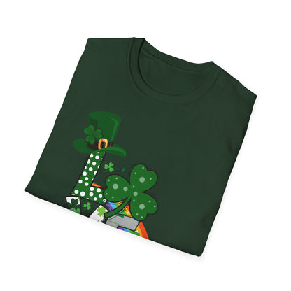 Festive St. Patrick’s Day LOVE T-Shirt – Lucky Shamrock & Pot of Gold Design 🍀🌈